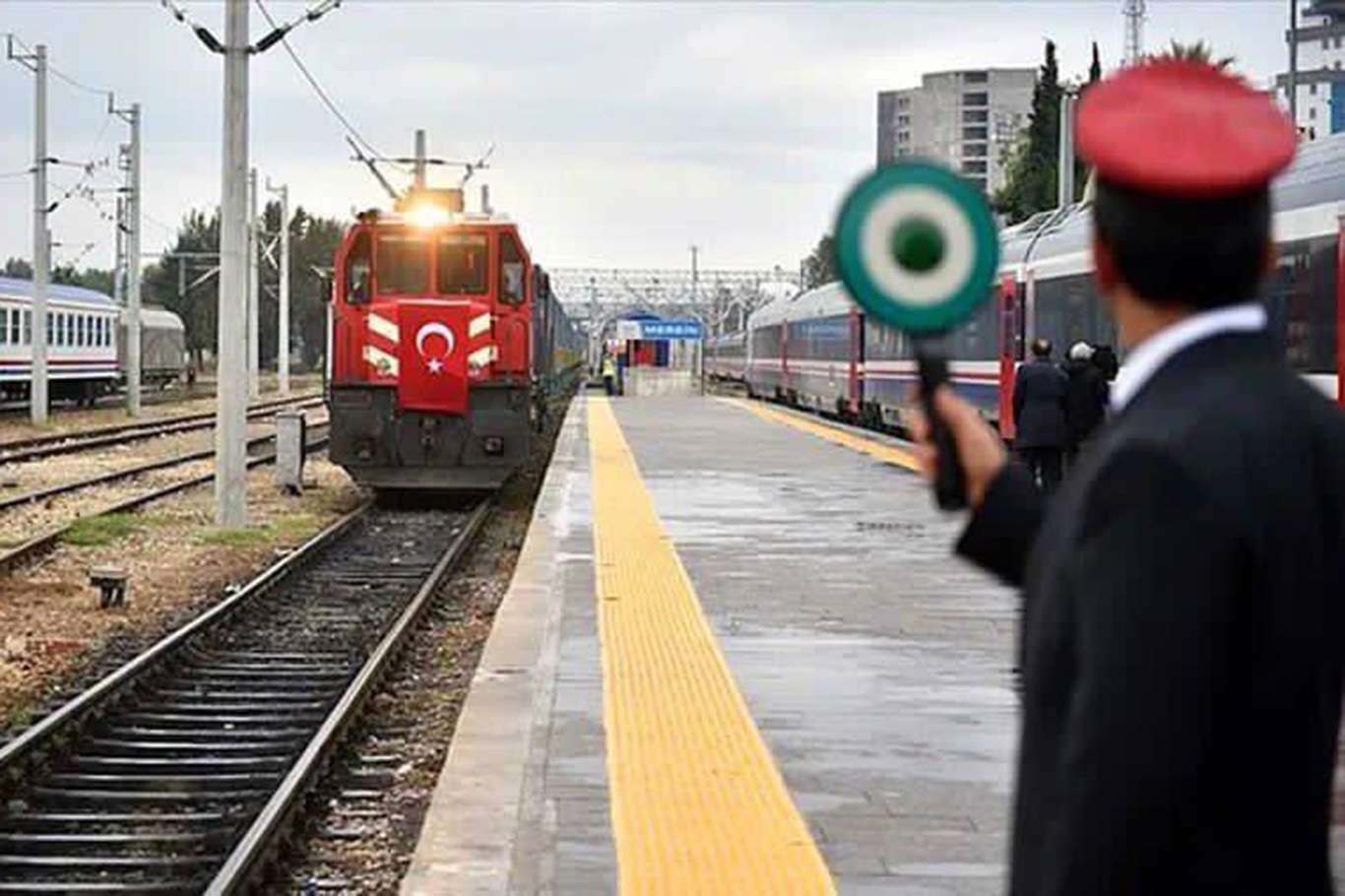 أول قطار تركي يغادر من اسطنبول إلى الصين
